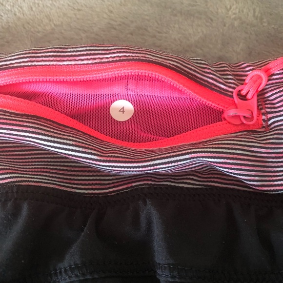 Lululemon skort - Picture 4 of 5